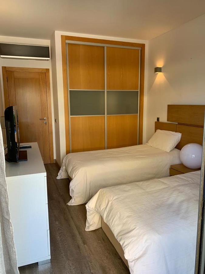 Apartment With Sea View Quarteira Exterior foto