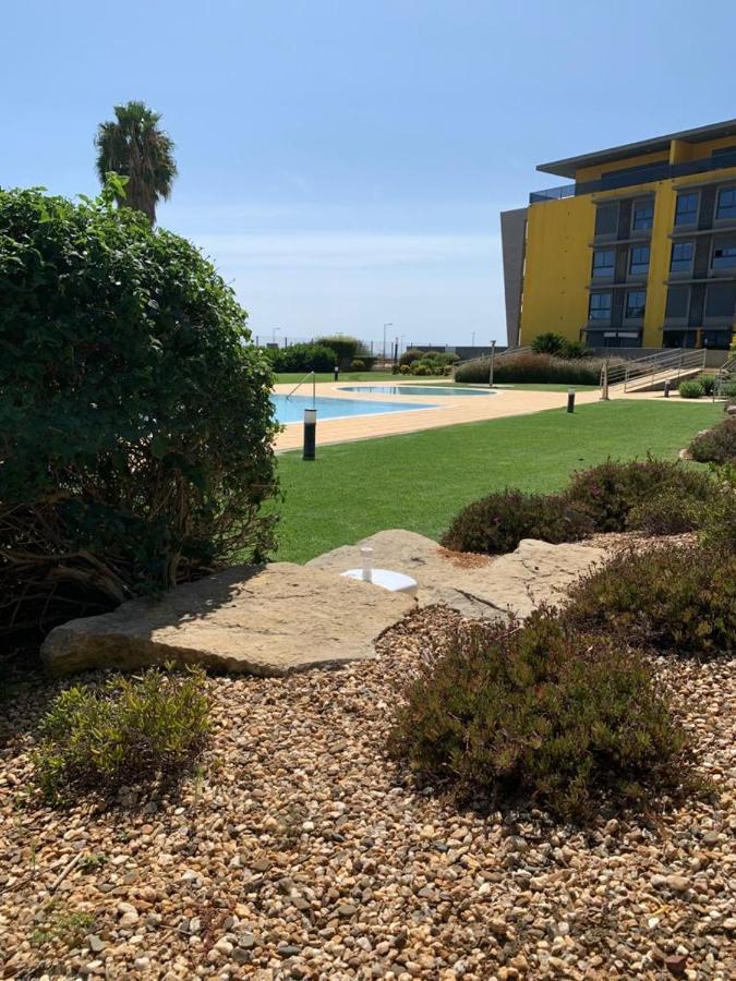 Apartment With Sea View Quarteira Exterior foto
