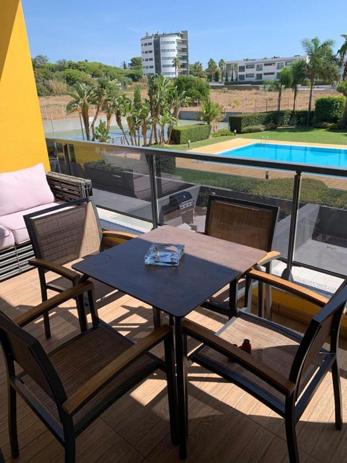 Apartment With Sea View Quarteira Exterior foto